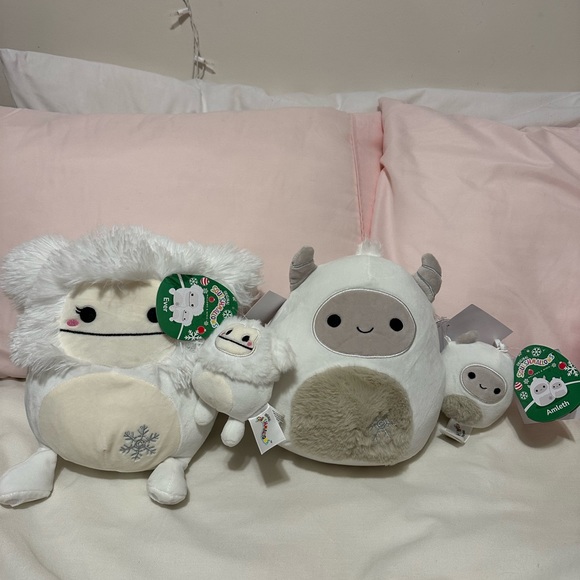Bigfoot and Yeti 8” winter squishmallow bundle! - Picture 1 of 5
